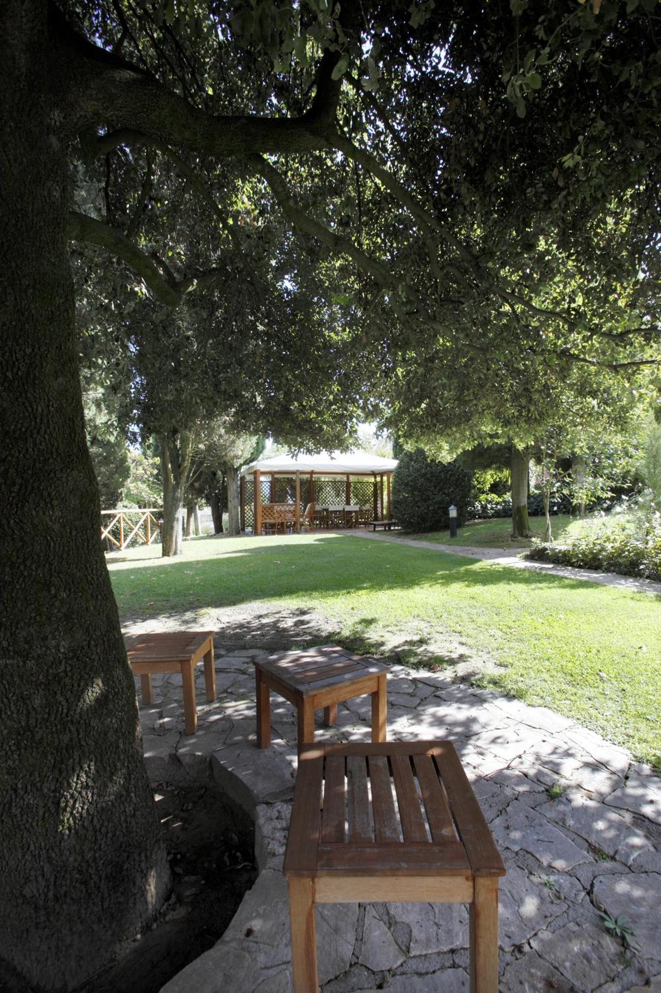 Villa Luisa Todi Luaran gambar
